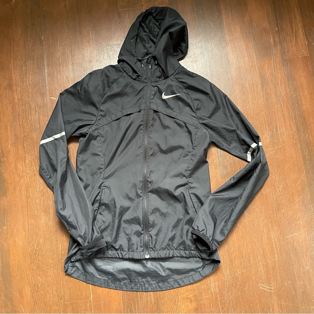 NikeShield hooded running rain jacket